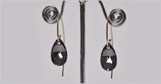 Ørehængere 22 karat forgyldt sølv m/swarovski krystal fra Beautidesign, værdi 249