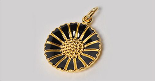 Spar op til 51% på et smukt smykke vedhæng!