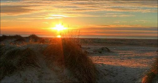 Skøn beliggenhed direkte ved Europas bredeste sandstrand.. 