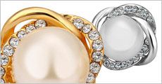Ørestikkere med Shell perle og krystaller fra Beautidesign.dk, værdi kr. 349,-