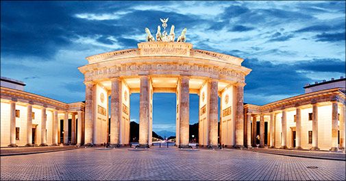 Bo lige ved Den Tyske Opera i Berlin og nyd storbyens mange spændende tilbud.. 