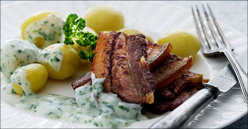 Dejligt ophold med lækker, lækker mad - Stegt flæsk m. persillesauce AD LIBITUM