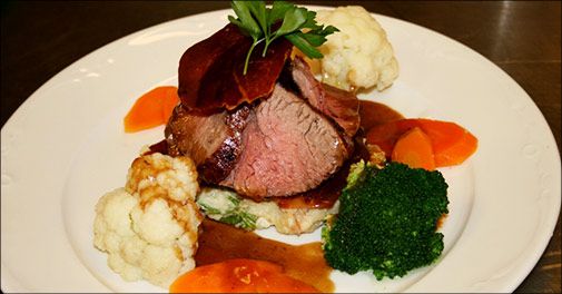 Ægte krostemning og god mad i naturskønne omgivelser - Reersø Kro