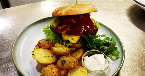 Uhm... Det er vist tid til en rigtig lækker burgermenu!