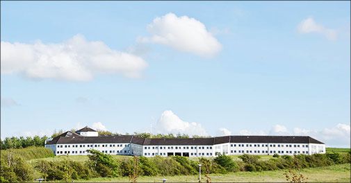 Lækkert ophold på Løgstør Parkhotel  m. stor aftenbuffet, adgang til wellness mm.. 