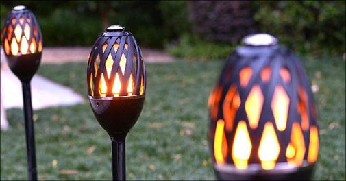 Skab skøn havestemning med LED fakler.. 