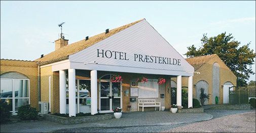 Trænger I til lidt luksus ♥ Lækkert ophold på Hotel Præstekilde med middag og vin..  