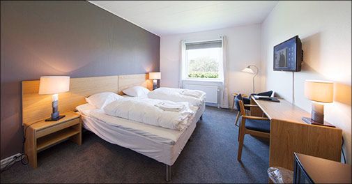 Trænger I til lidt luksus ♥ Lækkert ophold på Hotel Præstekilde med middag og vin..  