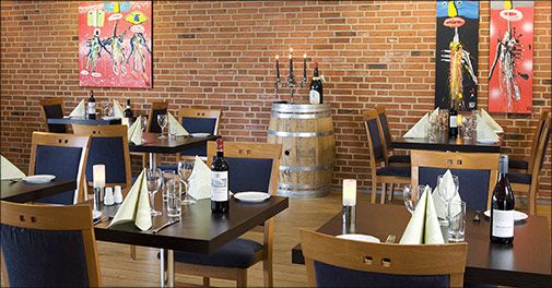 Traditioner, skøn jysk hygge og et særdeles godt køkken - Velkommen på Hotel Korning Kro.. 