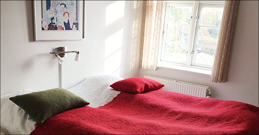 Ren afslapning i rolige omgivelser, skøn mad og hjertelig service - velkommen på Højslev Kro i Det Blå Limfjordsland.. 