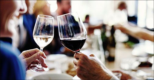 Luksusophold på Hotel Præstekilde hvor der er sørget for det hele med bl.a. middag og god vin..