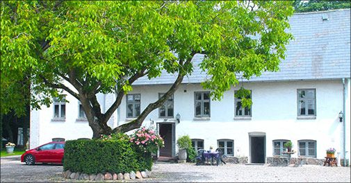 Dansk gårdidyl på Lolland ♥ Miniferie på Skelstrupgård omringet af den skønne danske natur..