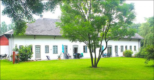 Dansk gårdidyl på Lolland ♥ Miniferie på Skelstrupgård omringet af den skønne danske natur..