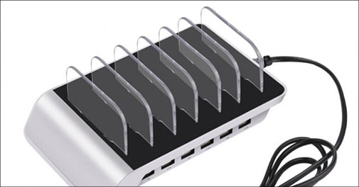 Oplad dine gadgets med universal ladestation!