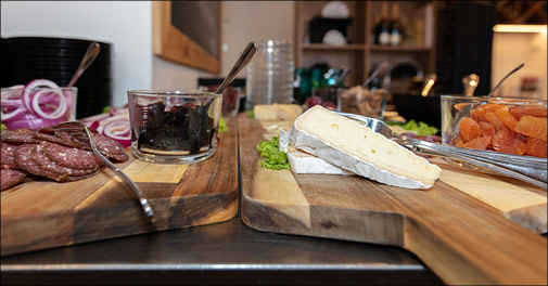 Se de dejlige ophold for 2 inkl. mad her!