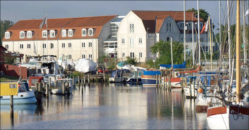 Få rabat på dit 4-stjernede ophold.. 