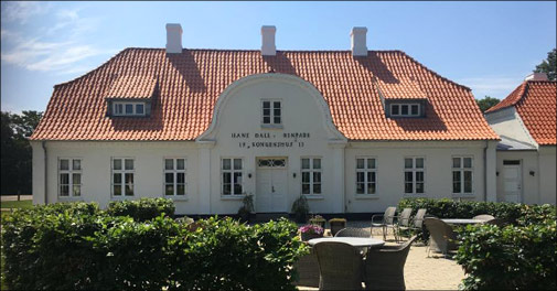 Bo lige ved Kongenshus Mindepark - Rå historie og fantastisk natur