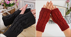 1 eller 2 par varme fingerløse handsker i strik til kvinder. Værdi op til kr. 269,-