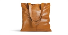 Elegant håndlavet shopper i whiskyfarvet læder, perfekt til både hverdagen, arbejdet og shoppingturen. Værdi kr. 1.125,-