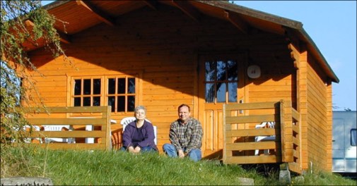 hygge i campinghytte med natur, ro og familietid