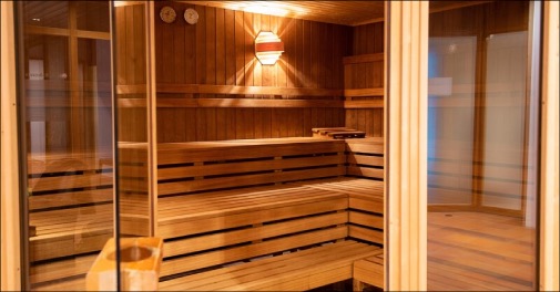 Wellnessophold med middag, pool og sauna nær Hamborg
